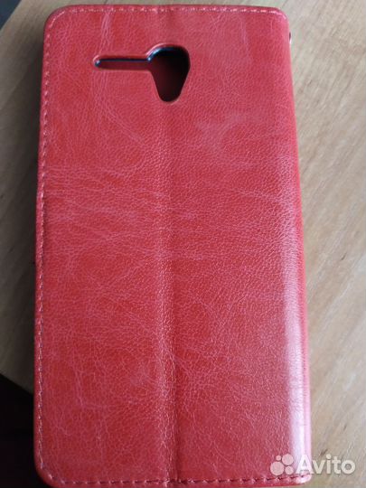 Чехол на телефон