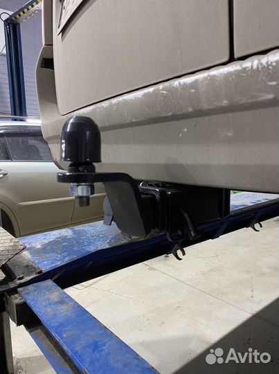 Фаркоп съемный квадрат для LADA Largus