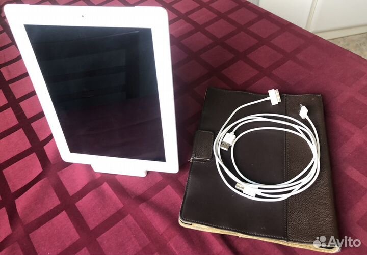 Apple iPad 3 Retina Wi-Fi + Cellular, 64 Gb, A1430
