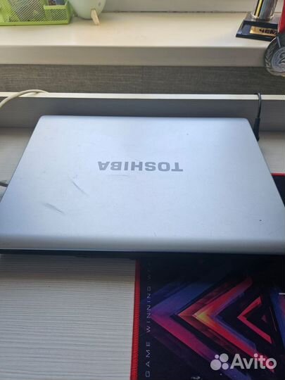 Ноутбук toshiba
