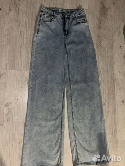 Джинсы
