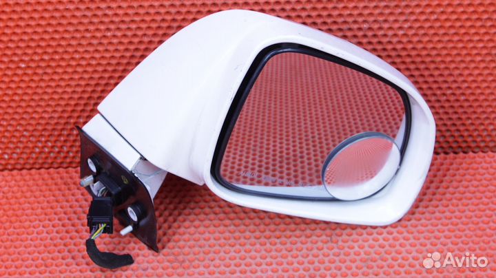 Зеркало заднего вида боковое правое Chevrolet Capt
