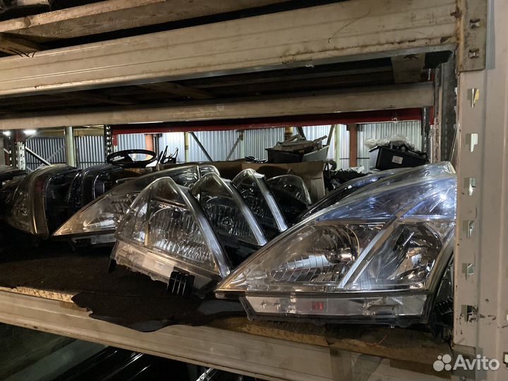 Фара Nissan Teana J32