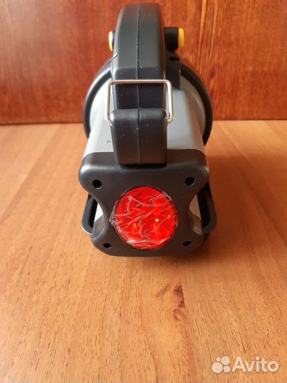 Фонарь прожектор аккумуляторный