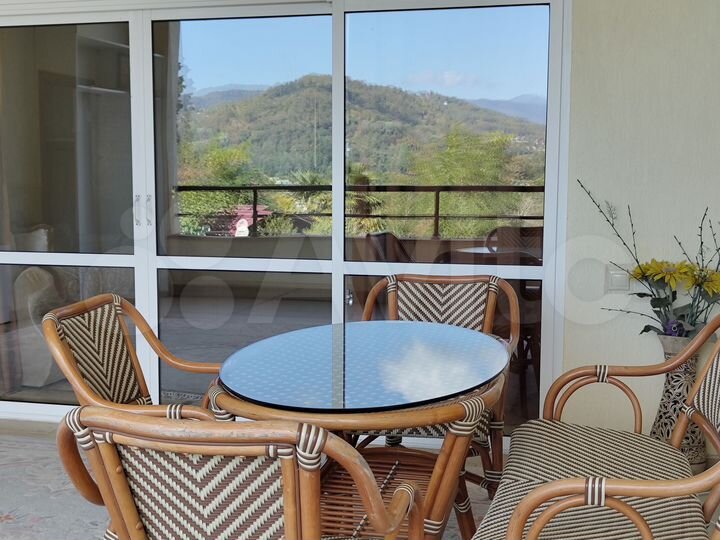 Дом 250 м² на участке 20 сот.