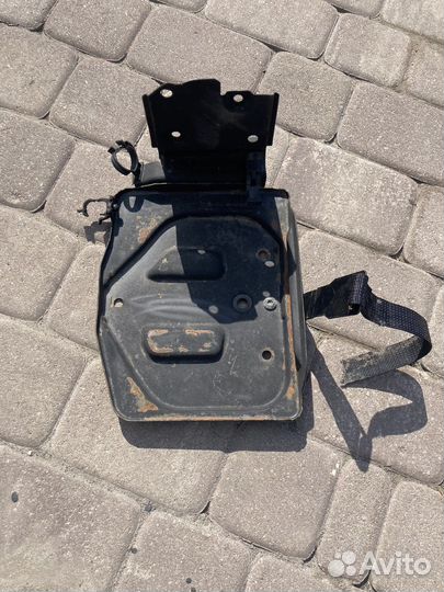 Площадка под аккумулятор fiat albea 1.4