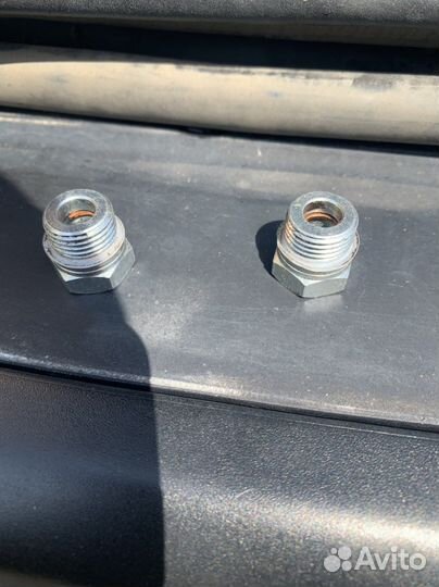 Штуцер ford focus2