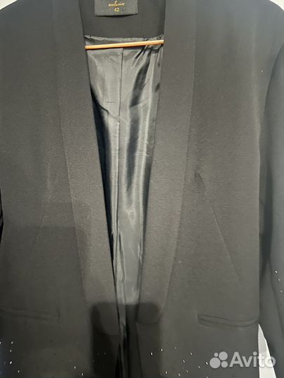 Пиджак женский со стразами