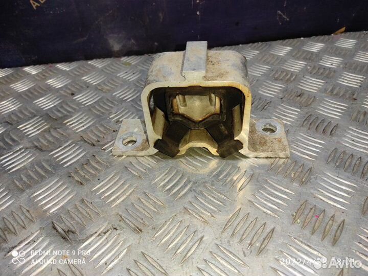 Подушка двигателя LADA Largus универсал 1.6 2019