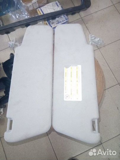 Козырек солнцезащитный Mercedes-Benz E-Class W212