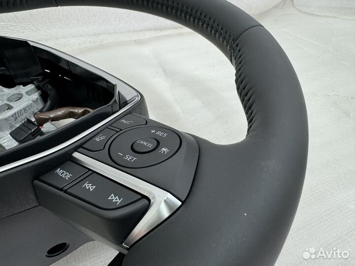 Руль на toyota camry 70/75