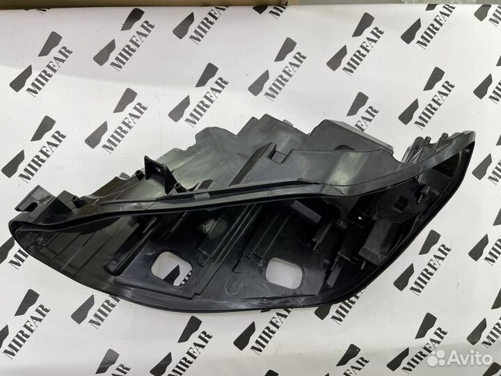 Левый корпус фары BMW 1 series F20 2015-2019