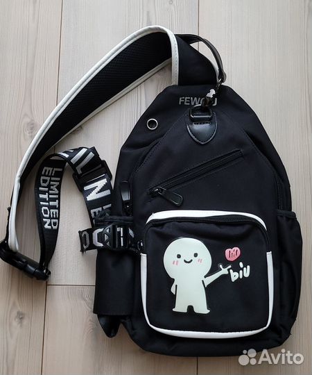 Сумка. Рюкзак на одно плечо. Рисунок светится