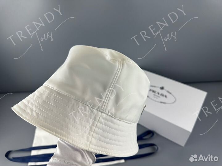 Панама Prada
