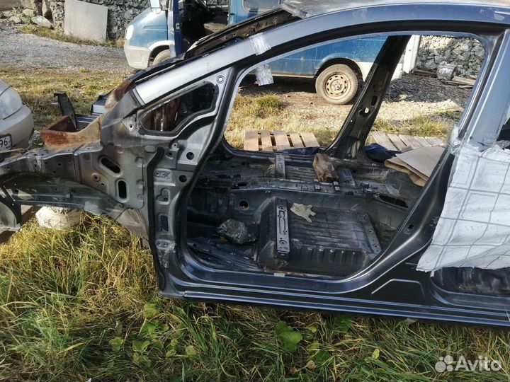 Кузов nissan leaf