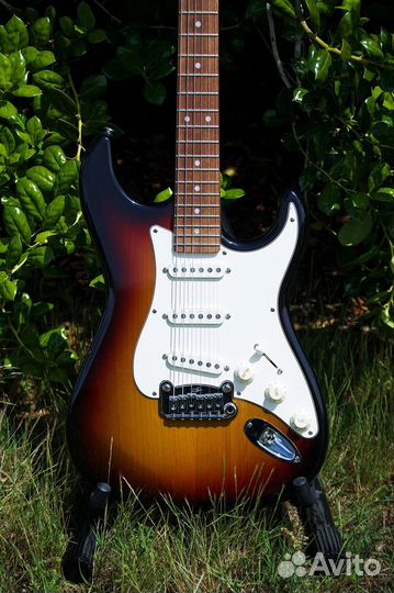 Электрогитара G&L USA + Аксессуары