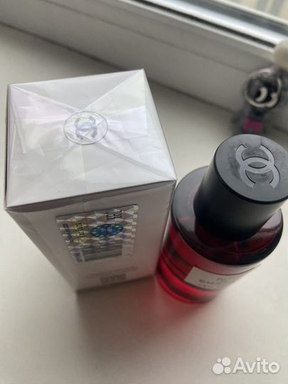 Парфюмерная вода Chanel N1 de Chanel L'Eau Rouge