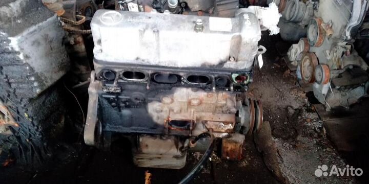 Двс без навесного mersedesbenz MB100 88г