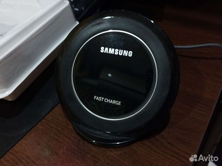 Samsung Fast Charge (беспроводная зарядка)
