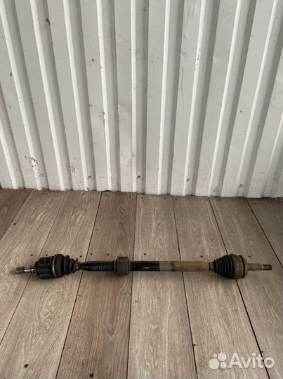 Привод Шруз Toyota Coroolla Auris E150 6 стп