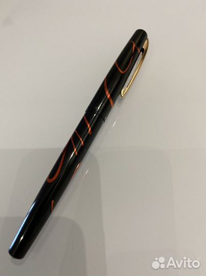 Чернильная ручка