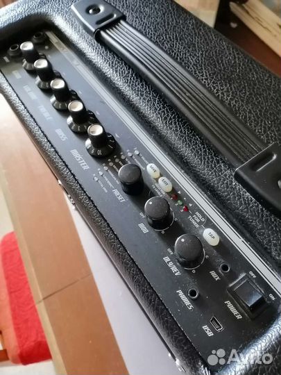 Гитарный комбо fender mustang 1 вторая вер. новый