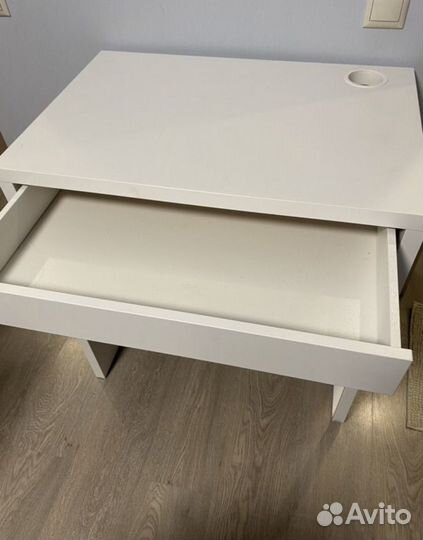 Стол IKEA микке