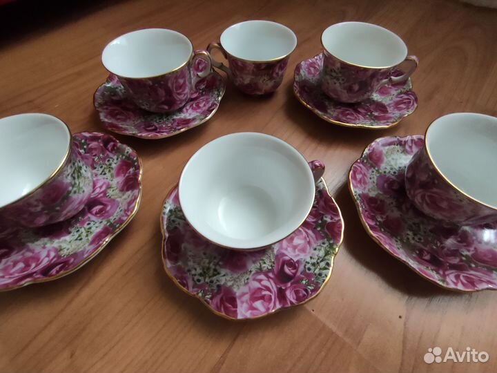 Чашки с блюдцем