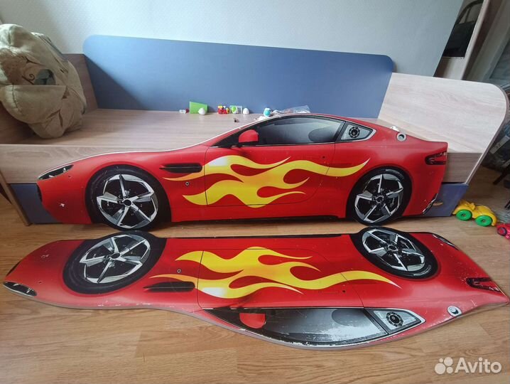 Детская кровать машина бу с матрасом