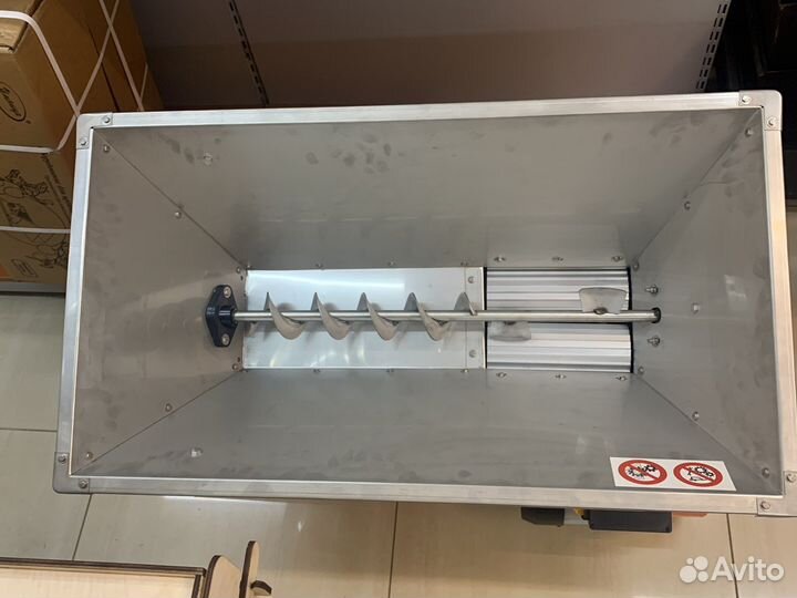 Дробилка для винограда с гребнеотделителем