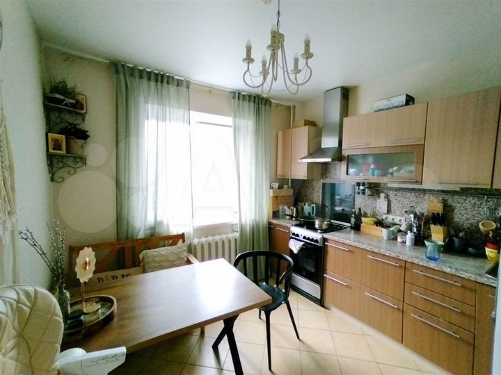 2-к. квартира, 67 м², 2/9 эт.