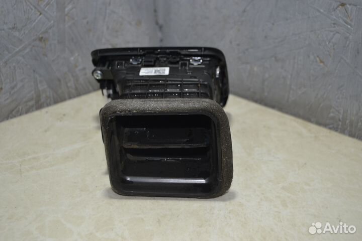 Дефлектор панели правый Kia Ceed 2 JD