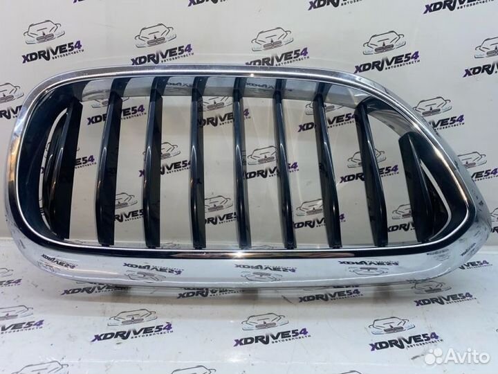 Решетка радиатора правая Bmw 520D G30 B47D20A 2017