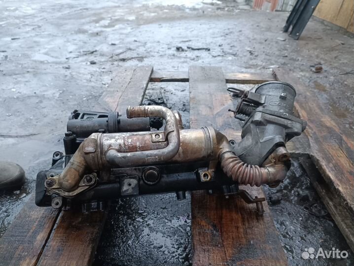 Коллектор впускной KIA Sorento I