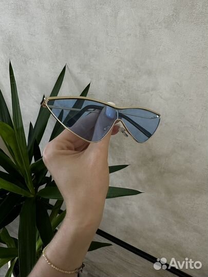 Солнцезащитные очки