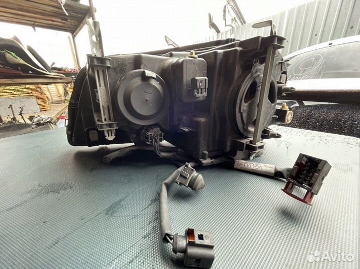 Фара правая Volvo Xc90 C 59 B5254T2 2005/12