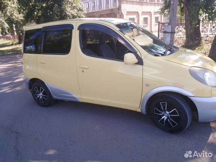 Toyota Funcargo 1.3 AT, 2001, 280 000 км