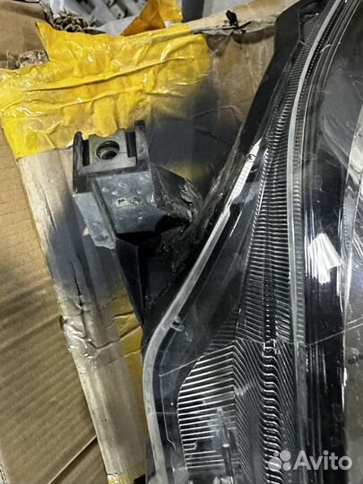 Фары hilux 2017-2020 год