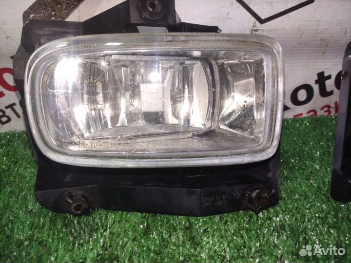 Фара противотуманная передняя левая Mazda Demio