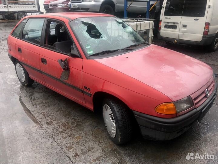 Разбор на запчасти Opel Astra F