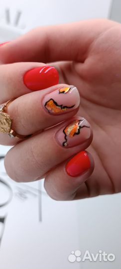 Маникюр, педикюр, наращивание ногтей