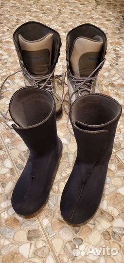 Сноубордические ботинки 44