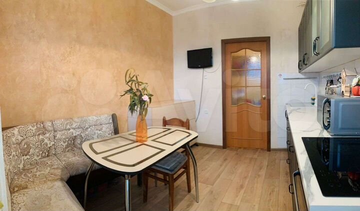 2-к. квартира, 56,1 м², 8/9 эт.