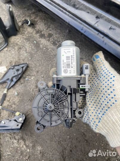 Моторчик стеклоподъемника Volkswagen Polo 5