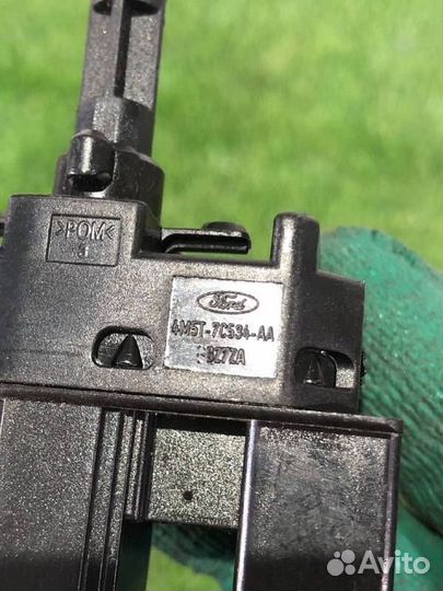 Датчик педали сцепления Ford Mustang 6 S550 рест