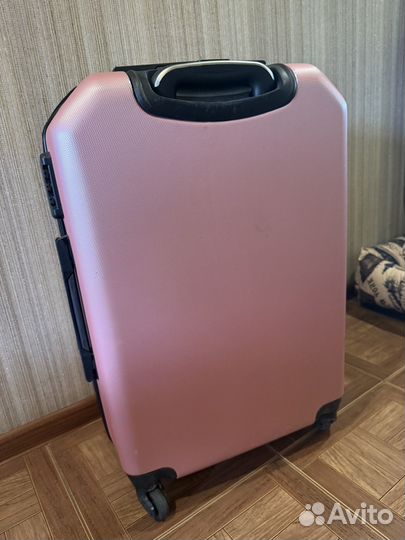 Чемодан на колесах