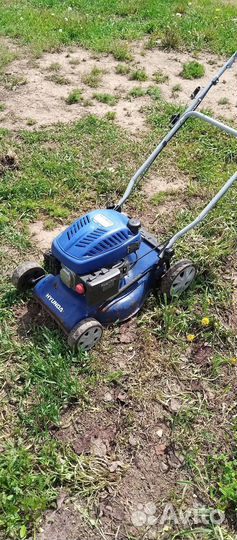 Газонокосилка бензиновая