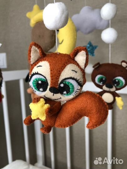 Мобиль для детской кроватки