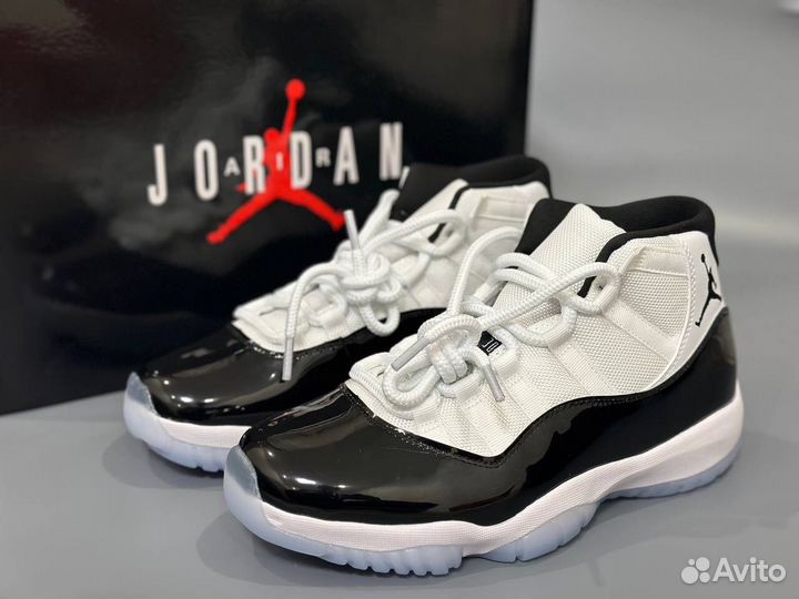 Кроссовки Nike air Jordan 11 White