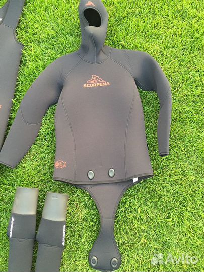 Гидрокостюм